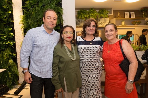 Leo James, Licia Fábio, Fabíolla Martins e Luisinha Brandão