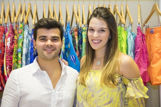 Luiz Felipe Martinez e Stephanie mattos