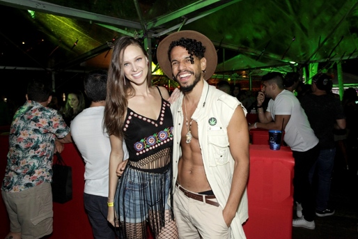 Jessica Rodrigues, Saulo Roston