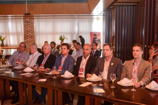 Debate  com o vice-governador da Bahia João Leão.