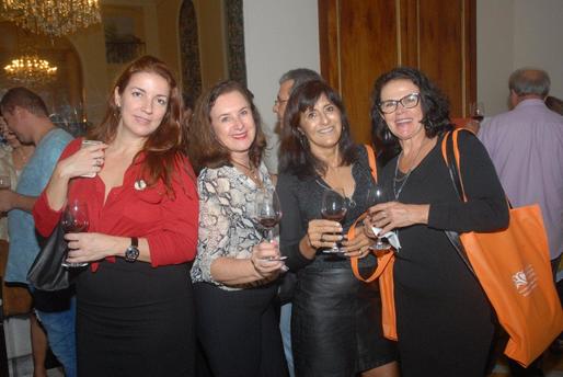 Luciana Duarte, Fátima Duarte, Mara Renales e Sonia Antonia