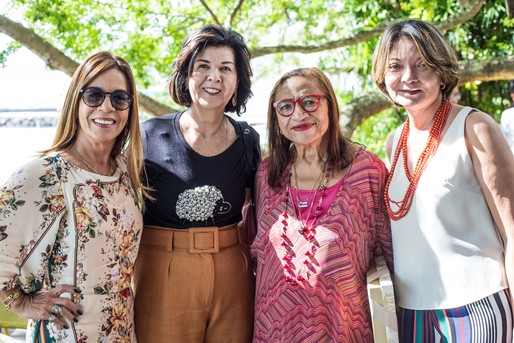 Lícia Fábio, a super-homenageada do mês de junho