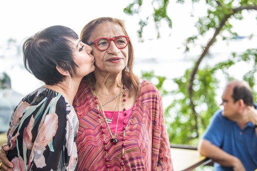 Lícia Fábio, a super-homenageada do mês de junho