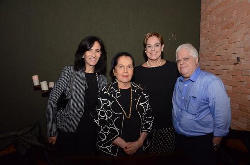 Kátia, Sylvia, Silvinha e Roberto Leite Barbosa