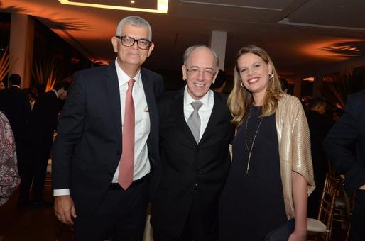 Ivan Monteiro (Pres. BR) com Pedro Parente (Pres. BRF) e Joana Henning Pereira