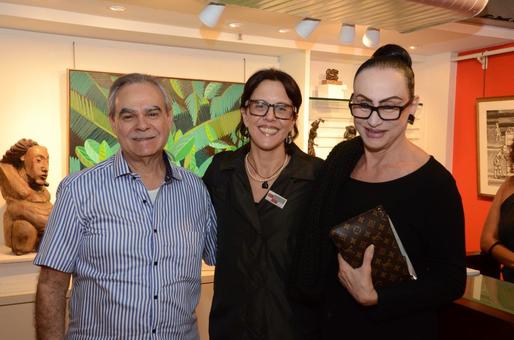 Max Perlingeiro, Laura Carneiro e Silvia Satamini