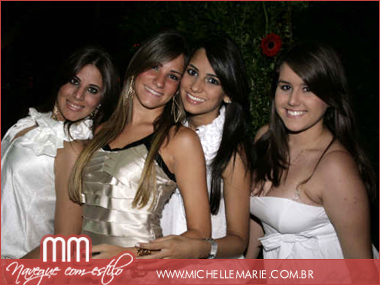 Camila Dacach com Cora, Lara e Carmem Rivera.