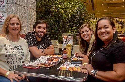 Inauguração do tradicional  restaurante temático Johnny Rockets em Salvador