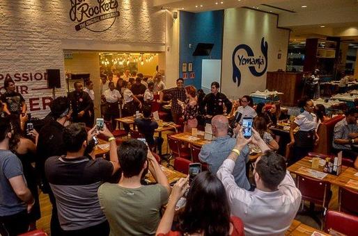 Inauguração do tradicional  restaurante temático Johnny Rockets em Salvador