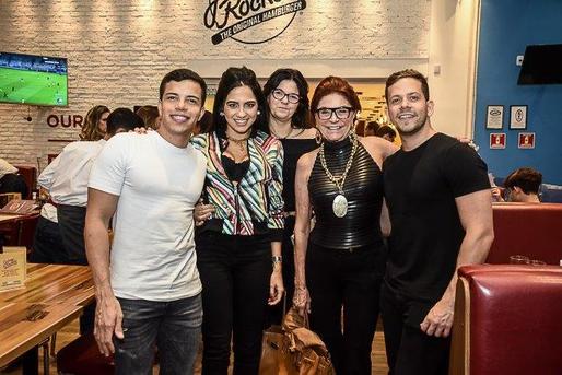 Inauguração do tradicional  restaurante temático Johnny Rockets em Salvador