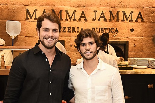  Inauguração da  pizzaria carioca Mamma Jamma