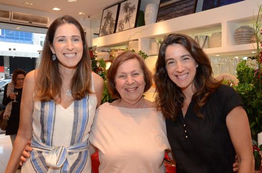 Isabella, Isabel e Rafaella Brito