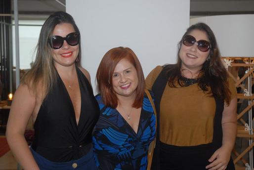 Camile Bellucio, Simone Lobato e Barbara Jovem