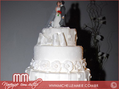 O bolo do casamento de Igor e Elisa
