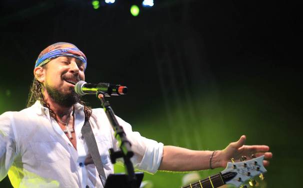 Bonfim de todos os Santos e cantos, de toda alegria!