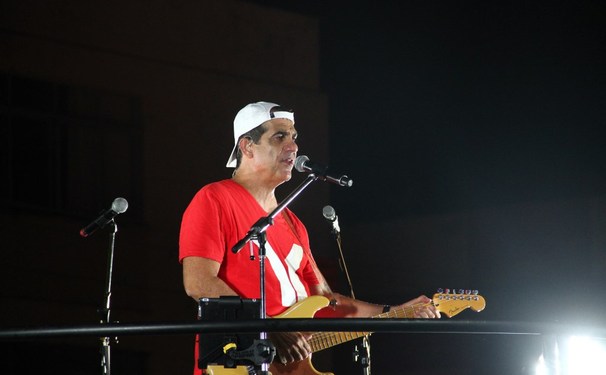 Durval parabeniza Camarote Salvador pelos 15 anos de Carnaval 