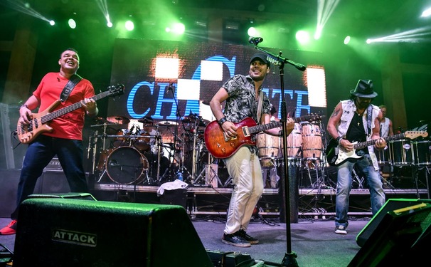 Chiclete com Banana no Camarote Salvador...