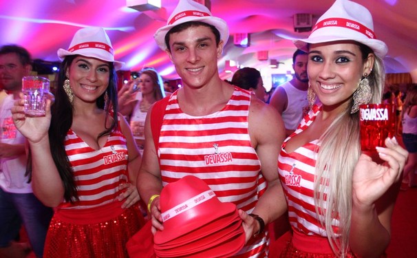 Devassa faz ação no Camarote Salvador