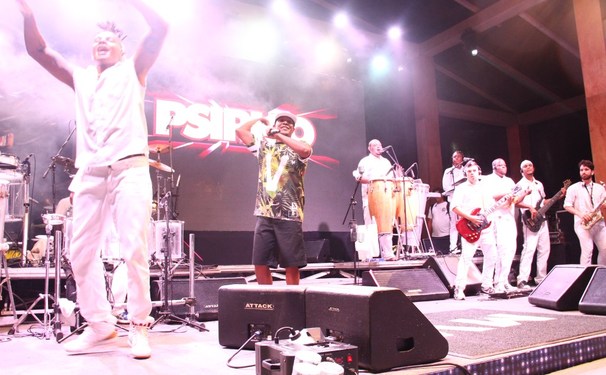 O Xenhenhem de Psirico no Palco Praia