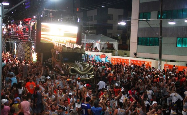 Cocobambu agitou a Ondina na noite de sábado