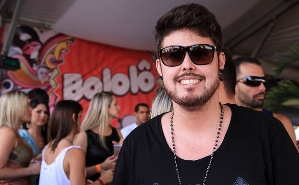 Kart Love e Silvano Salles animam o sábado no Armazém Vilas