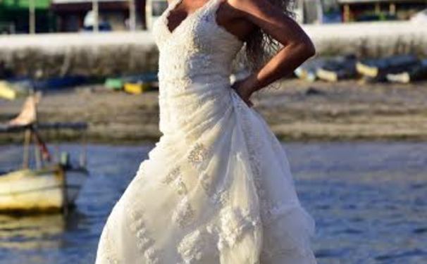 Livia Andrade para Bahia Noivas