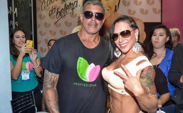 Famosos curtem a Hair Brasil