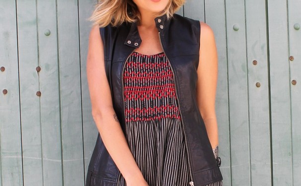 Paula Magalhães agitando o Shopping Barra