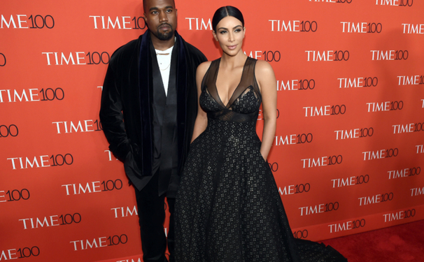 Kanye e Kim para o Time
