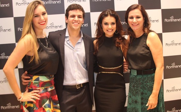 Dia de se ver no Site Michelle Marie! 