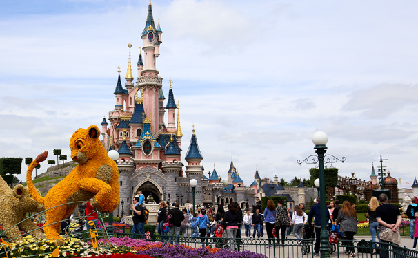 Marc Jacobs reuniu Fashionistas na Disney Paris