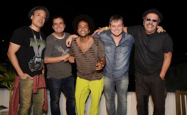 Agradecer Alavontê! 