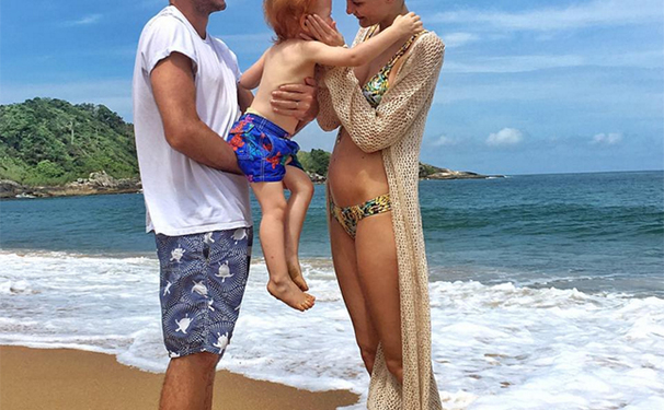 "Papai, Mamãe, Bento e +1"