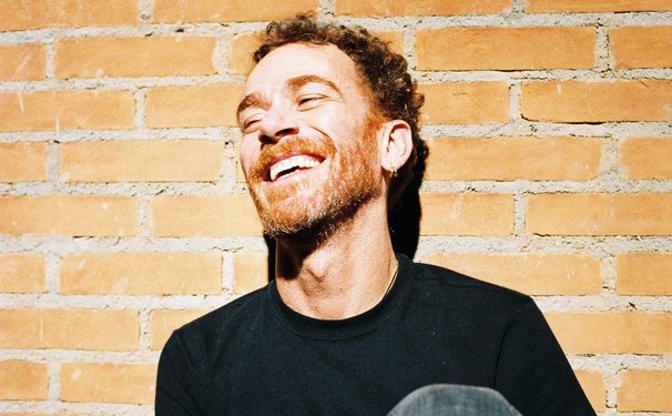 Voz, Violão e um pouco mais...