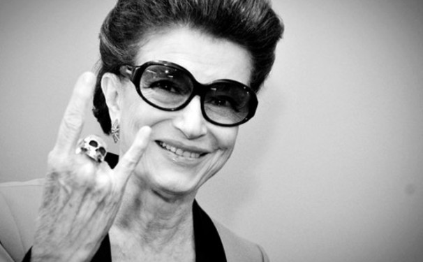 Uma das mulheres mais elegantes do nosso Brasil.