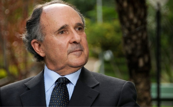 Quem vem ä Salvador...