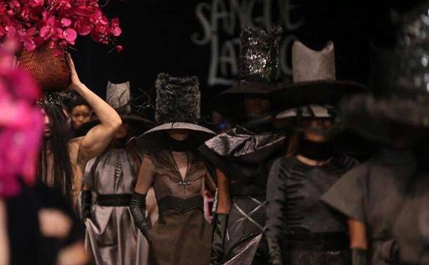 Sábado é dia de dar aquela olhada nas redes sociais