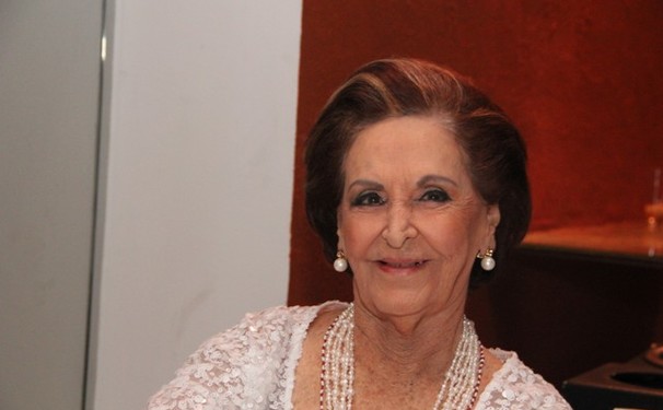 July Isensee será homenageada !