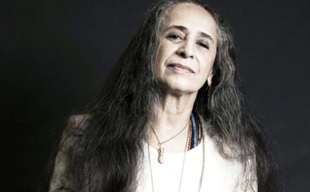 Prosa e Poesia com Bethania.