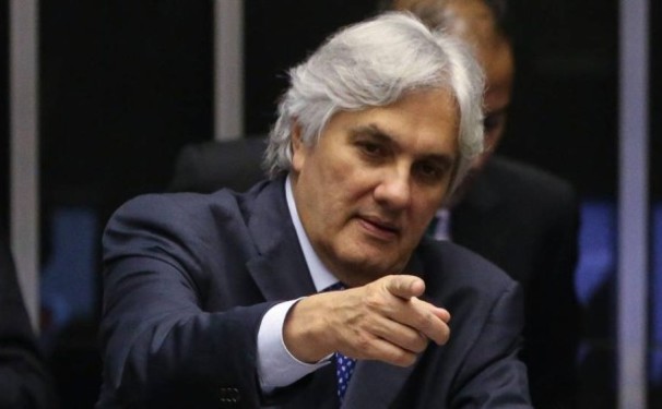 Delcídio do Amaral hoje no Roda Viva. 