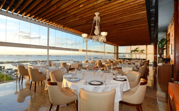 Restaurante Mistura na  Contorno.