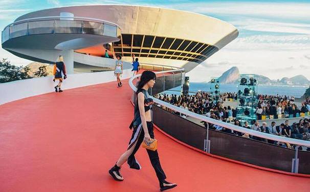 Louis Vuitton Cruise Brasil