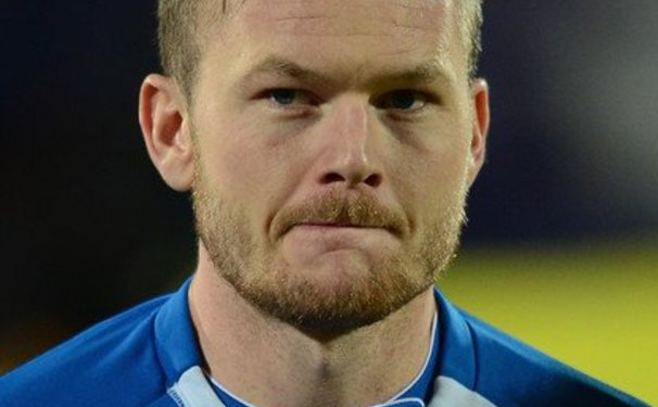  Aron Gunnarsson  em alta nas redes sociais