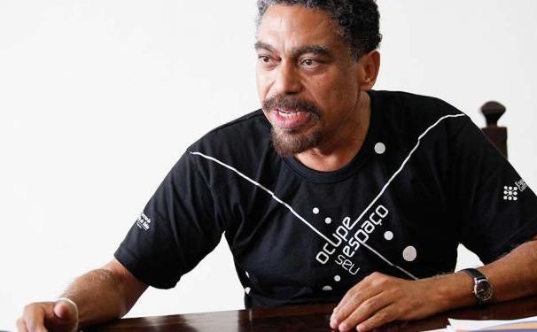 Jorge Portugal em ritmo de samba