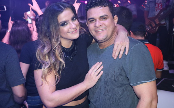 Rebeca Thomaz investe no Sertanejo e no forrô.