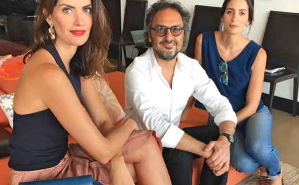 Dia de navegar nas redes sociais