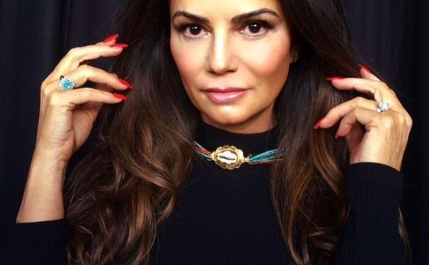 Luiza Brunet com a Bênção do Gantois.