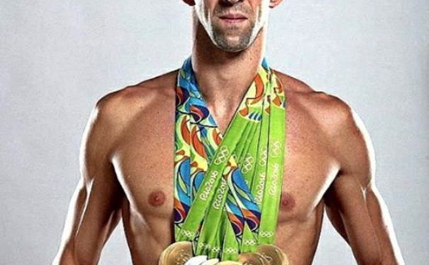 Dia de dar uma stalkeada nas redes sociais