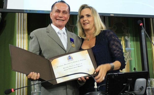 César Romero homenageado com a Medalha Thomé de Souza