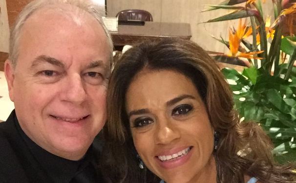 ?Básica Home apresenta novo showroom em tarde de design e arte